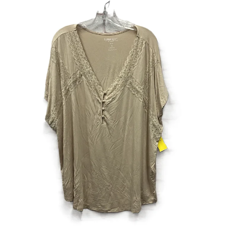 Top Short Sleeve By Torrid In Beige, Size: 3x