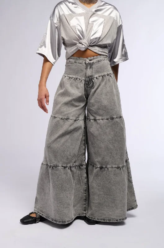 NIKIA TIERED WIDE LEG DENIM JEAN