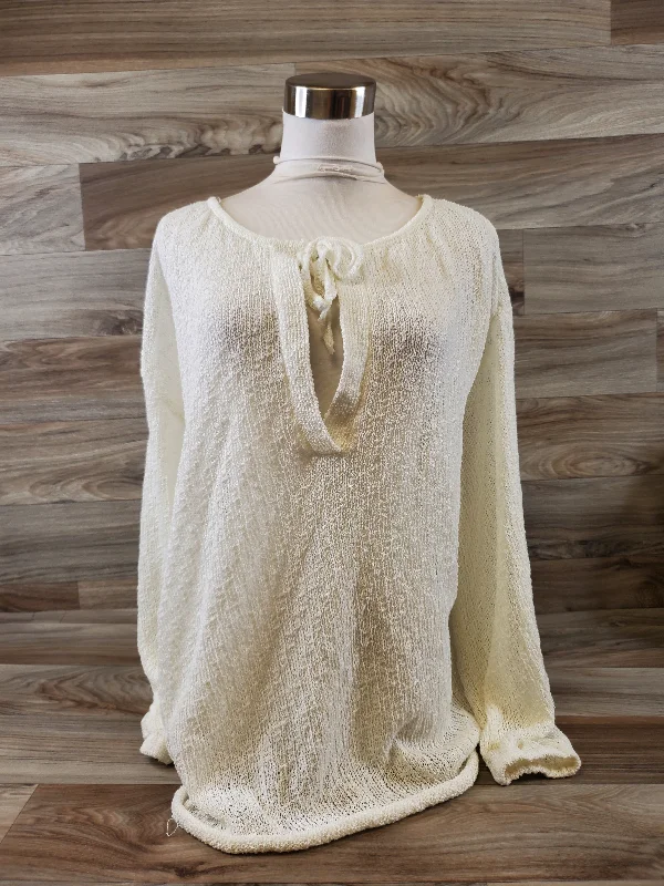 Top Long Sleeve By Clothes Mentor In Cream, Size: S